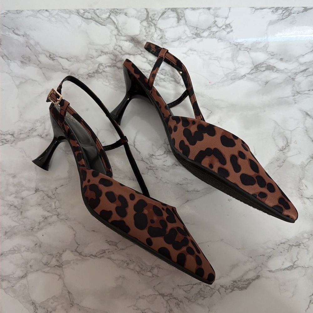Animal print kitten heel